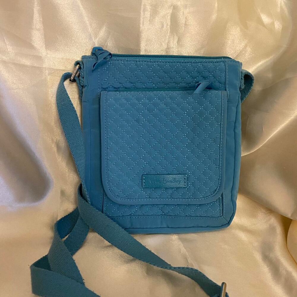 Nwot Vera Bradley “Mini Hipster” Crossbody bag